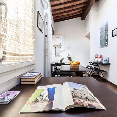 Le Ghiacciaie Bed & Breakfast Florens